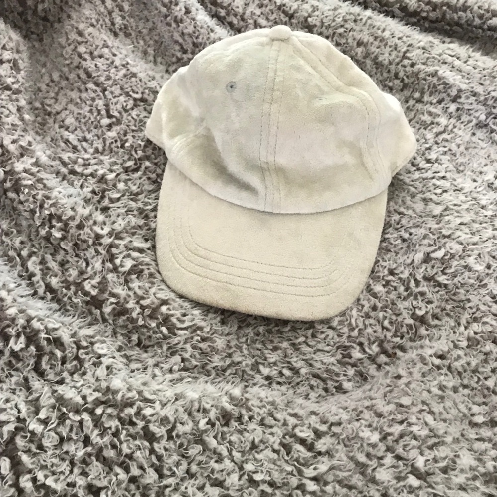 Velvet baseball cap